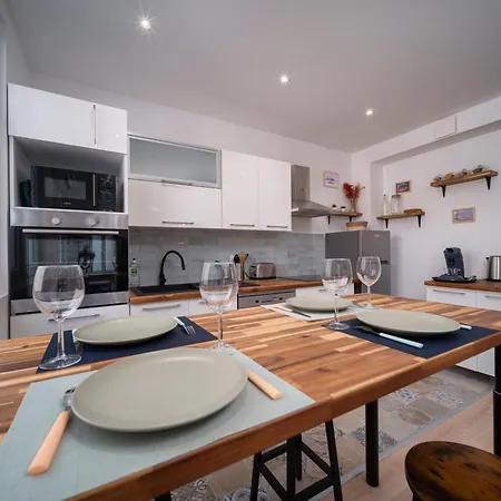 Apartment Neuf Climatise Equipe 4 Personnes Gare De La Blancarde Marseille